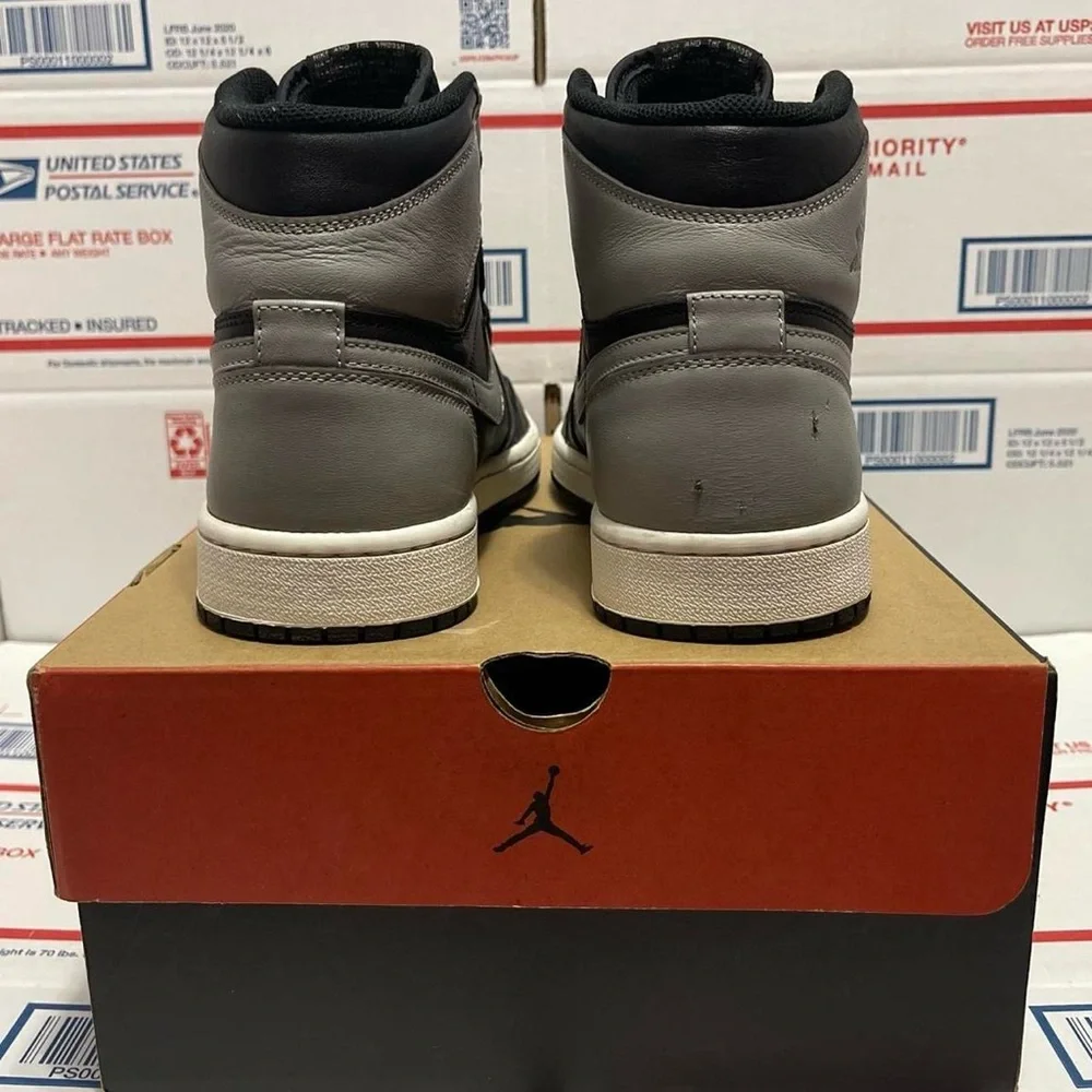 Nike Air Jordan 1 Retro High OG “Shadow” 2013 Sneaker shoes streetwear hype